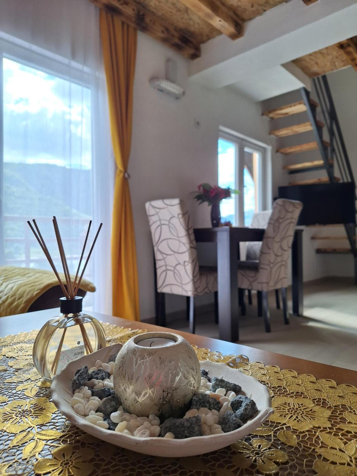 Apartmani Lena ปลูชิเน ภายนอก รูปภาพ